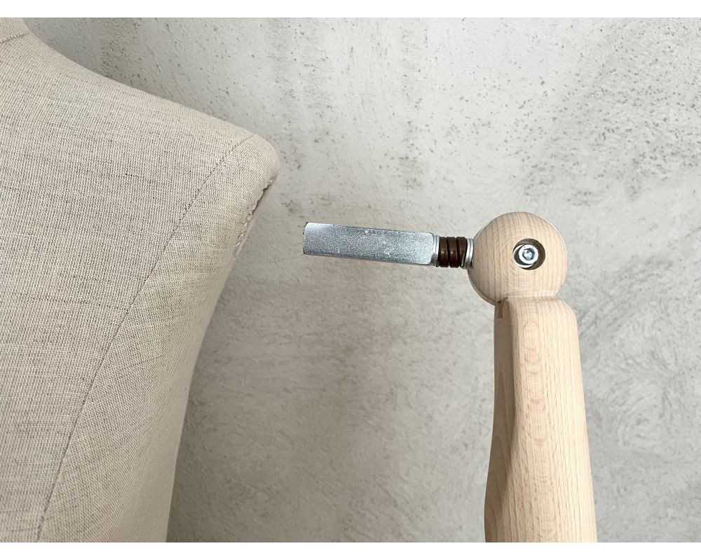 Un bras de mannequin demontable